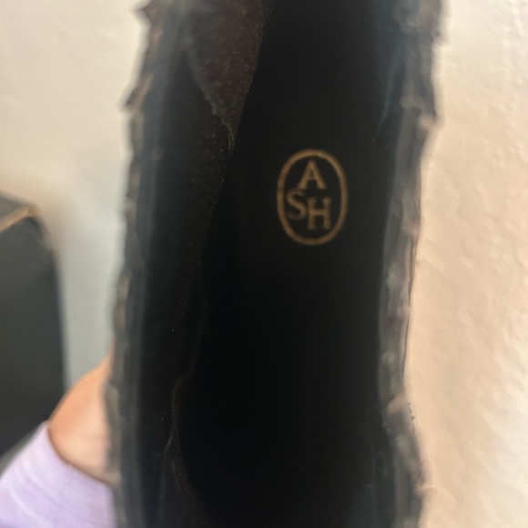 Ash Floyd python pull on Booties - Picture 7 of 7